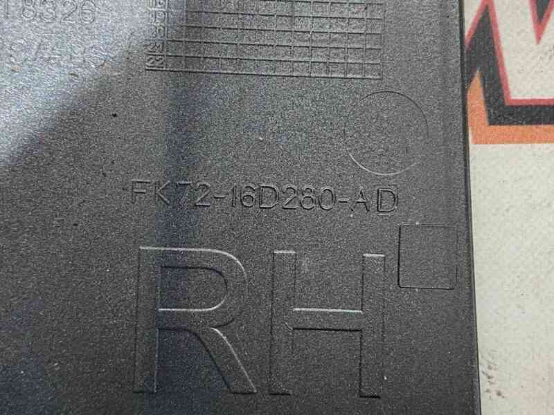 LR072486 Front fender molding right Land Rover Discovery Sport L550 (2015-) Used cost 7,78 € in stock 9 pcs.