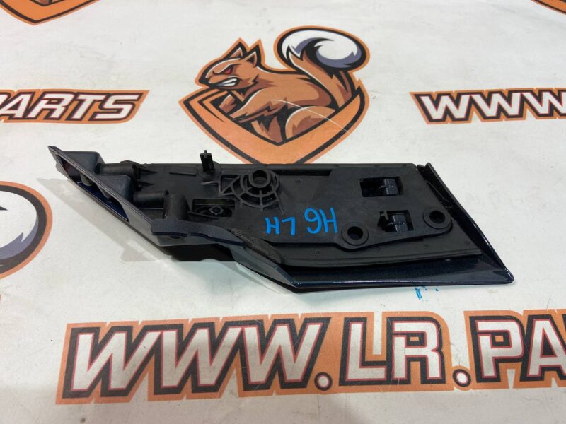 LR072487 Front left wing molding Land Rover Discovery Sport L550 (2015-) Used cost 13 € in stock 8 pcs.