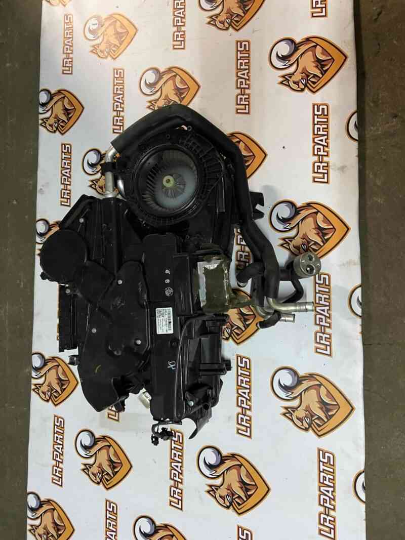LR072511 Auxiliary heater assembly with blower fan Range Rover L405 (2013-2021) Used cost 500 € in stock 4 pcs.