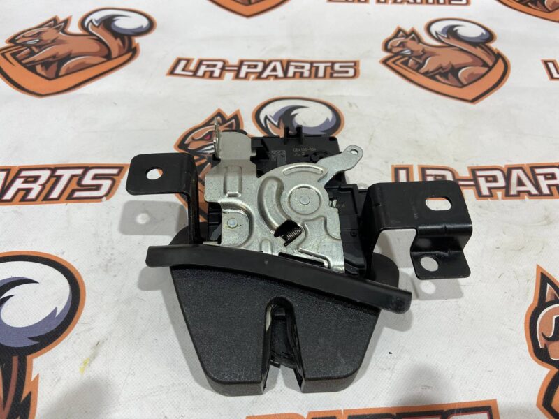 LR072586 Left tailgate lock Range Rover L405 (2013-2021) Used cost 50 € in stock 12 pcs.