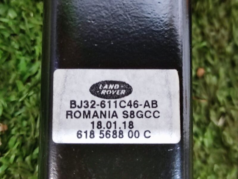 LR072746 Seat Belt Front right Range Rover Evoque L538 (2012-2018) Used cost 100 € in stock 3 pcs.