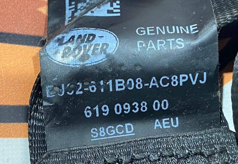 LR072746 Seat Belt Front right Range Rover Evoque L538 (2012-2018) Used cost 100 € in stock 3 pcs.