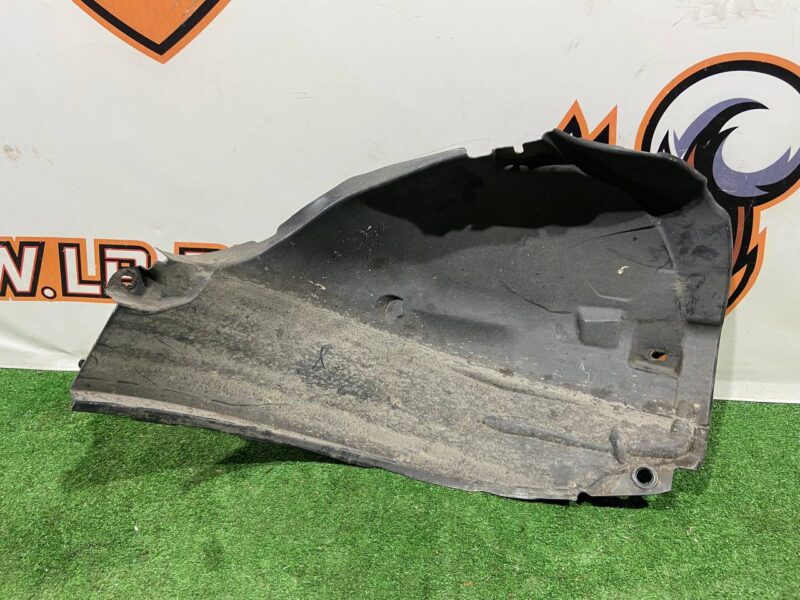 LR074800 Front right mudguard (rear part) Land Rover Discovery Sport L550 (2015-) Used cost 65 € in stock 5 pcs.