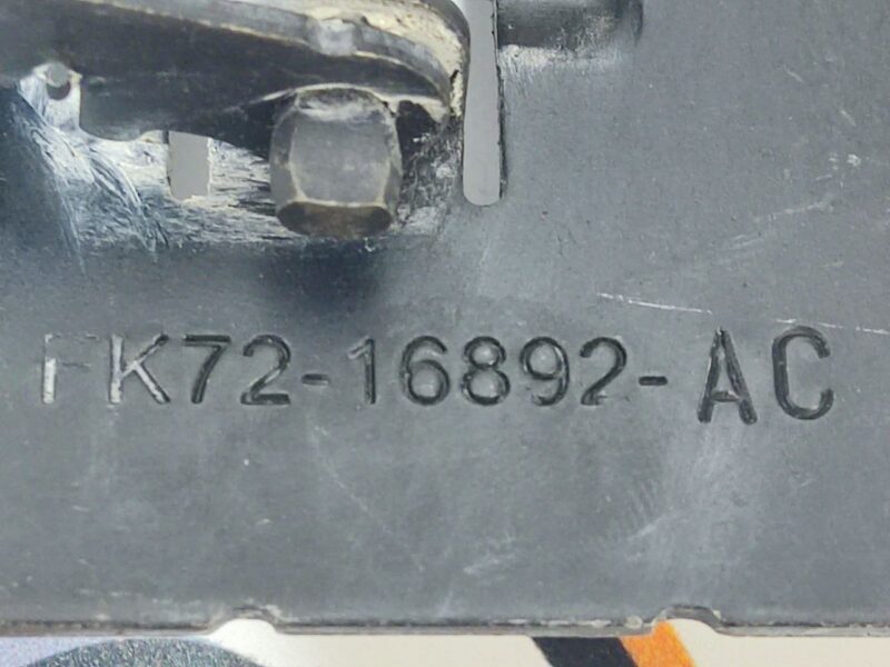 LR073063 Bonnet Latch Land Rover Discovery Sport L550 (2015-) Used cost 24 € in stock 5 pcs.
