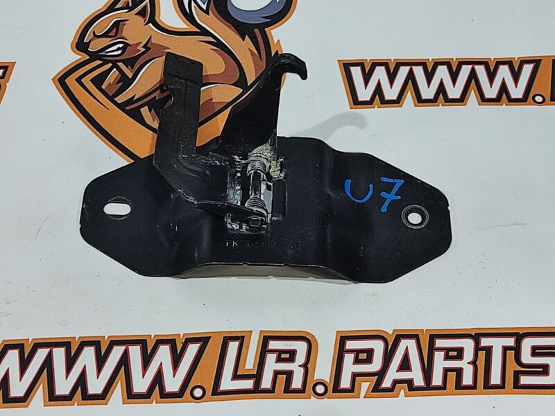 LR073063 Bonnet Latch Land Rover Discovery Sport L550 (2015-) Used cost 24 € in stock 5 pcs.