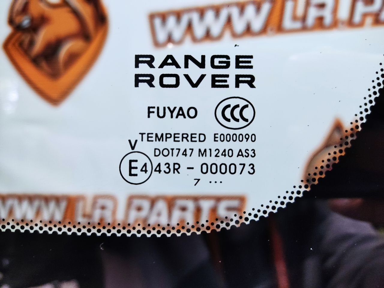 LR073285 Glass in the body side right rear Range Rover Evoque L538 (2012-2018) Used cost 100 € in stock 1 pcs.