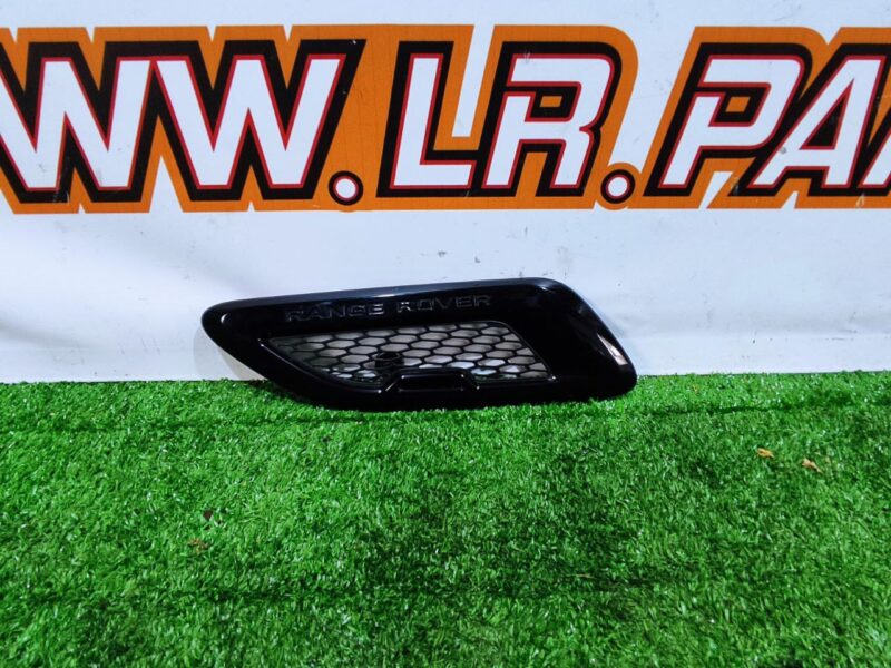 LR074254 Left Hood Grille Range Rover Evoque L538 (2012-2018) Used cost 80 € in stock 1 pcs.