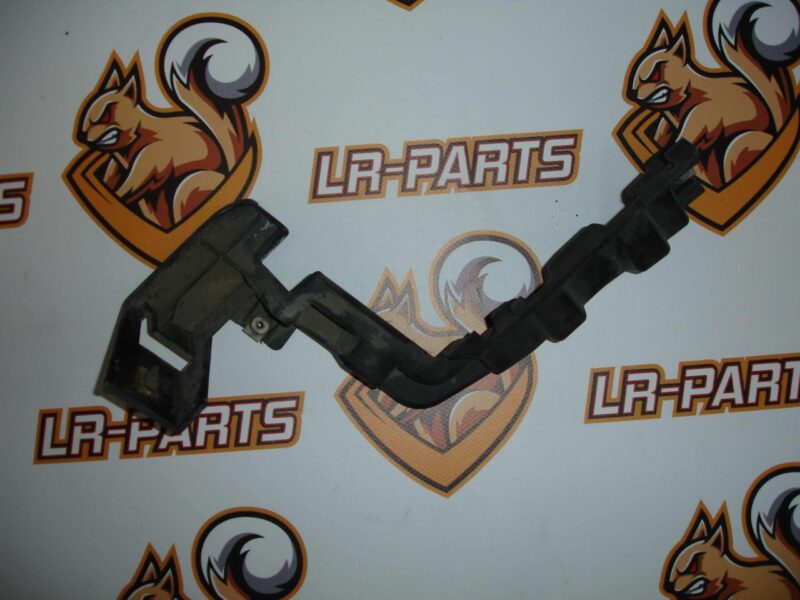 LR076520 Rear bumper mounting bracket left Range Rover L405 (2013-2021) Used cost 10 € in stock 3 pcs.