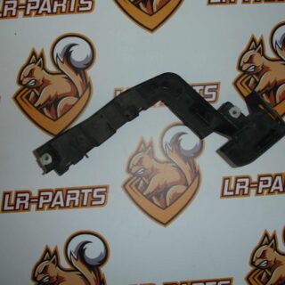 LR076521 Rear bumper Mounting bracket right RANGE ROVER L405 13- Used cost 15,89 € in stock 4 pcs.