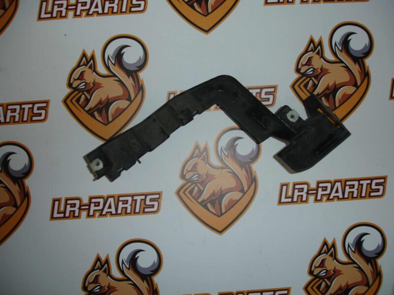 LR076521 Rear bumper Mounting bracket right RANGE ROVER L405 13- Used cost 10 € in stock 6 pcs.
