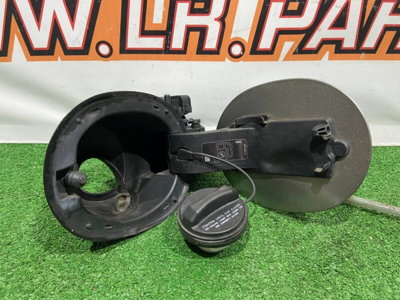 LR077480 Tank hatch RANGE ROVER SPORT (L494) 2013- Used cost 40 € in stock 1 pcs.