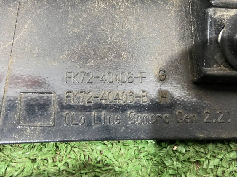 LR077809 Molding rear lyady Land Rover Discovery Sport L550 (2015-) used cost 50 € in stock 2 pcs.