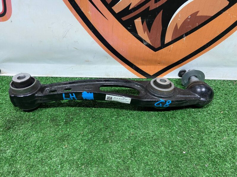 LR078479 Lever front left lower (rear) rest Range Rover Sport L494 (2014-2022) Used cost 100 € in stock 4 pcs.