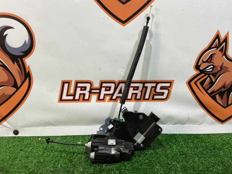 LR078744 Door LOCK REAR RIGHT LAND ROVER DISCOVERY SPORT L550 2015- Used cost 33 € in stock 20 pcs.