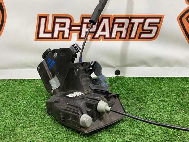 LR078750 Rear left door lock Range Rover Sport L494 Used cost 63 € in stock 8 pcs.