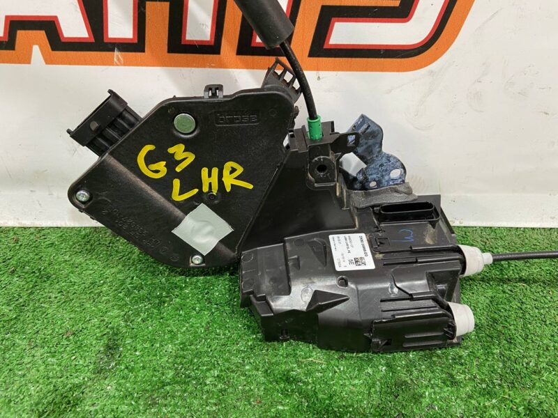 LR078750 Rear left door lock Range Rover Sport L494 Used - Image 14