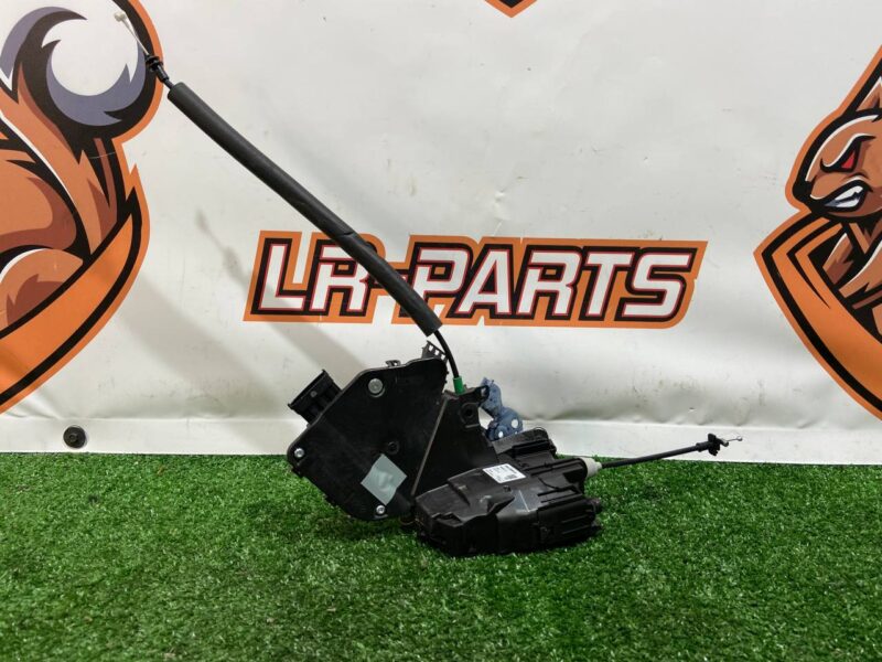 LR078750 Rear left door lock Range Rover Sport L494 Used cost 63 € in stock 8 pcs.