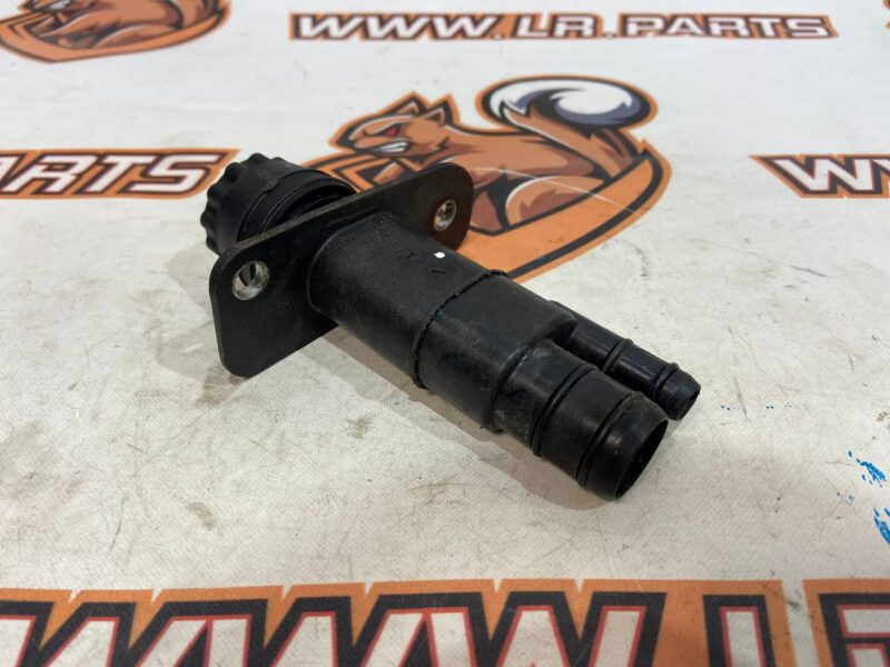 LR078768 Plug RANGE ROVER SPORT (L494) 2013- Used cost 15 € in stock 1 pcs.