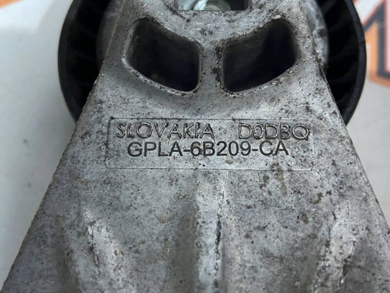 LR079293 Alternator Belt Tensioner Range Rover Sport L494 (2014-2022) Used cost 35 € in stock 3 pcs.