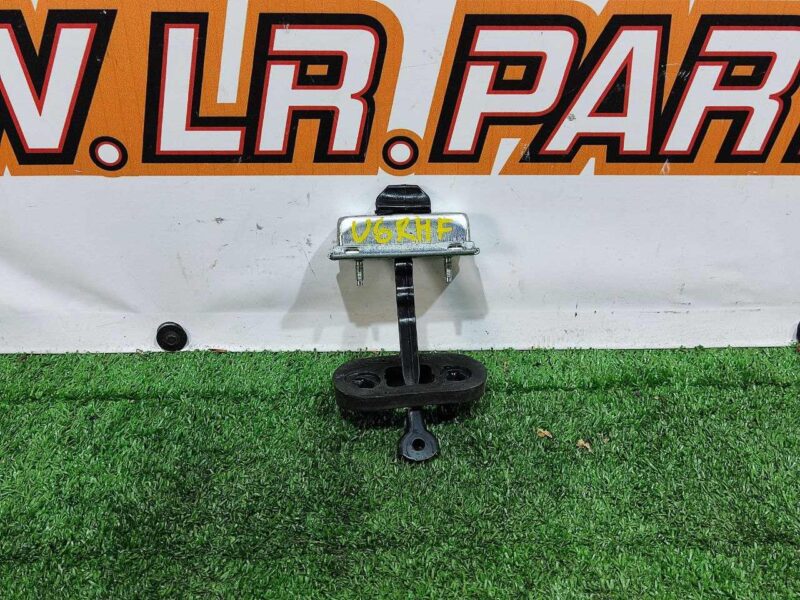 LR080288 Front door stop Land Rover Discovery 5 L462 (2017-) used cost 20 € in stock 3 pcs.