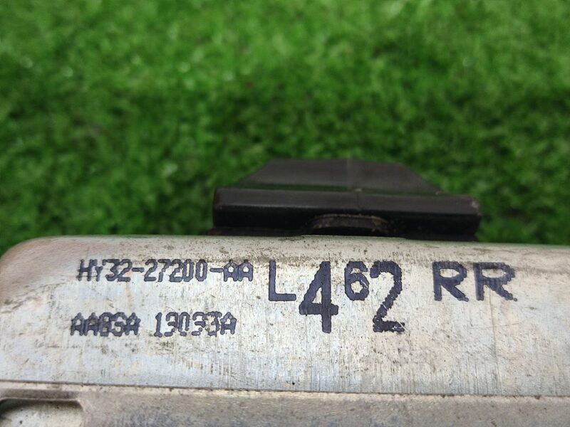 LR080291 Rear door stop Land Rover Discovery 5 L462 (2017-) used - Image 16
