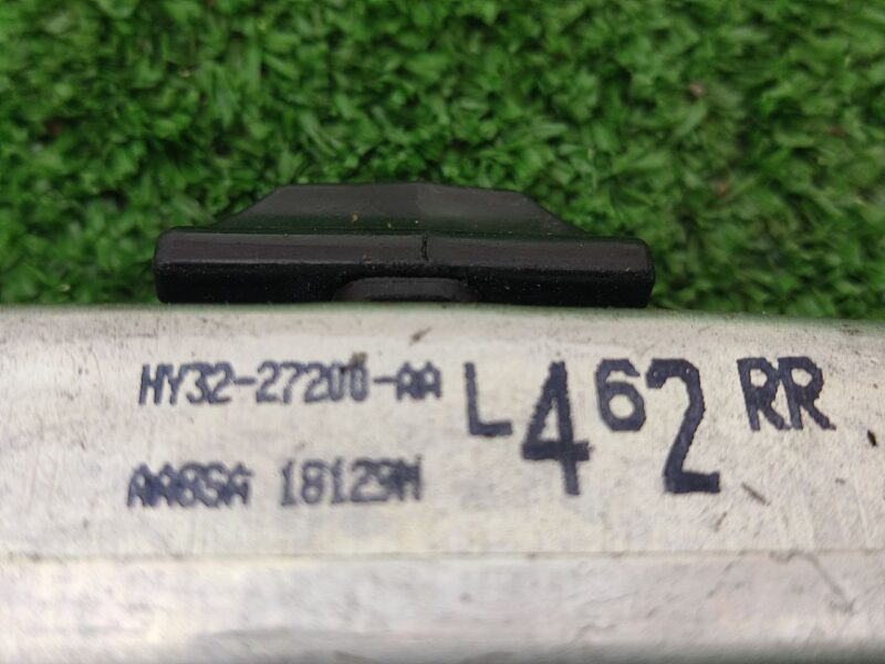LR080291 Rear door stop Land Rover Discovery 5 L462 (2017-) used cost 23 € in stock 8 pcs.