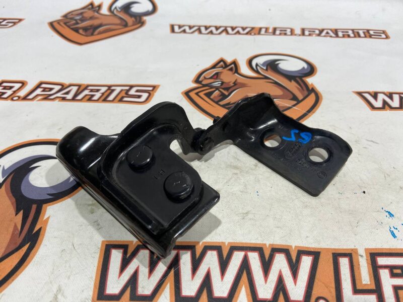 LR080294 Trunk lid hinge left Land Rover Discovery 5 L462 (2017-) used cost 35 € in stock 2 pcs.