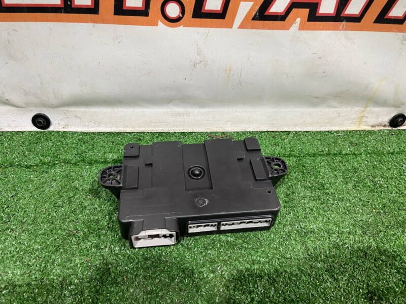 LR117932 Keyless-Go control unit Land Rover Discovery Sport L550 (2015-) USED - Image 15
