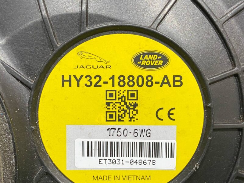 LR081486 Subwoofer speaker Land Rover Discovery 5 L462 (2017-) Used cost 60 € in stock 1 pcs.