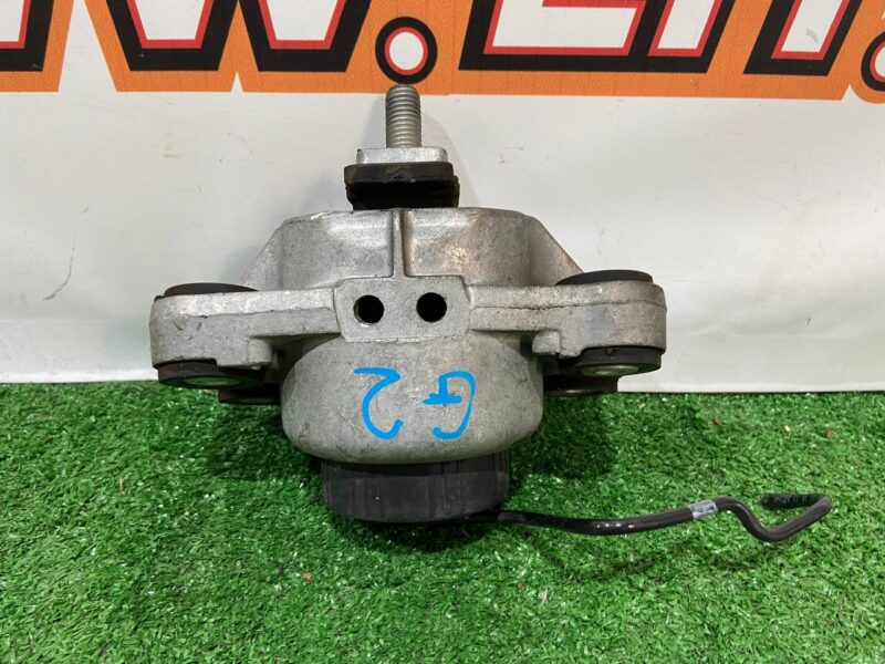 LR081532 Engine Mount 2.0TD Land Rover Discovery 5 L462 (2017-) Used cost 90 € in stock 2 pcs.