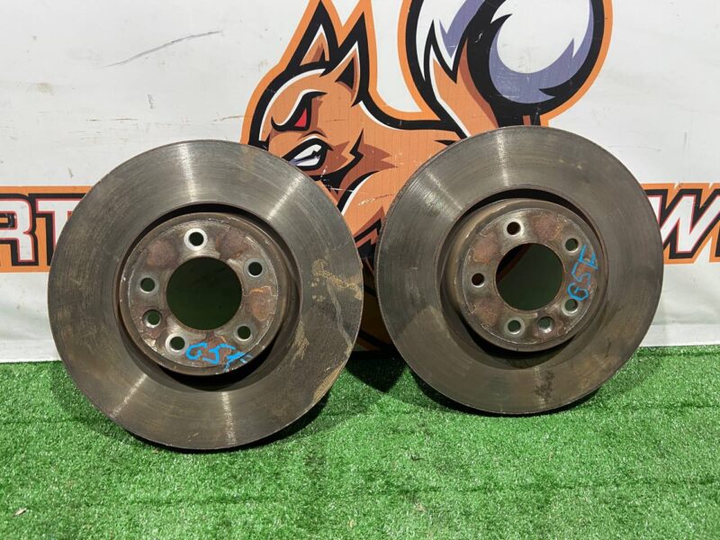 LR081594 Front Brake Disc (350x35) Land Rover Discovery 5 L462 (2017-) Used cost 25 € in stock 13 pcs.