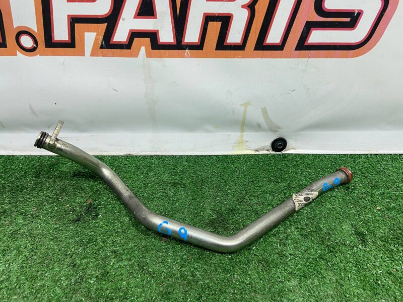 LR081636 Used RANGE ROVER VELAR oil return valve cost 20 € in stock 3 pcs.
