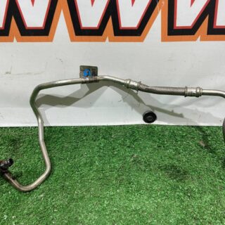 LR081639 Used oil pipe Land Rover Discovery 5 L462 (2017-) cost 12,79 € in stock 2 pcs.