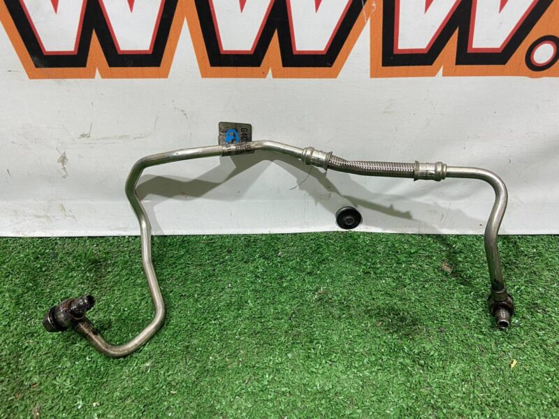 LR081639 Used oil pipe Land Rover Discovery 5 L462 (2017-) cost 27,08 € in stock 2 pcs.