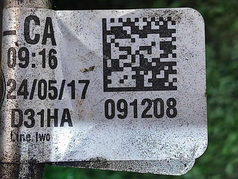 LR081640 Range Rover Velar L560 Oil Supply Pipeline (2018-) Used cost 20 € in stock 3 pcs.