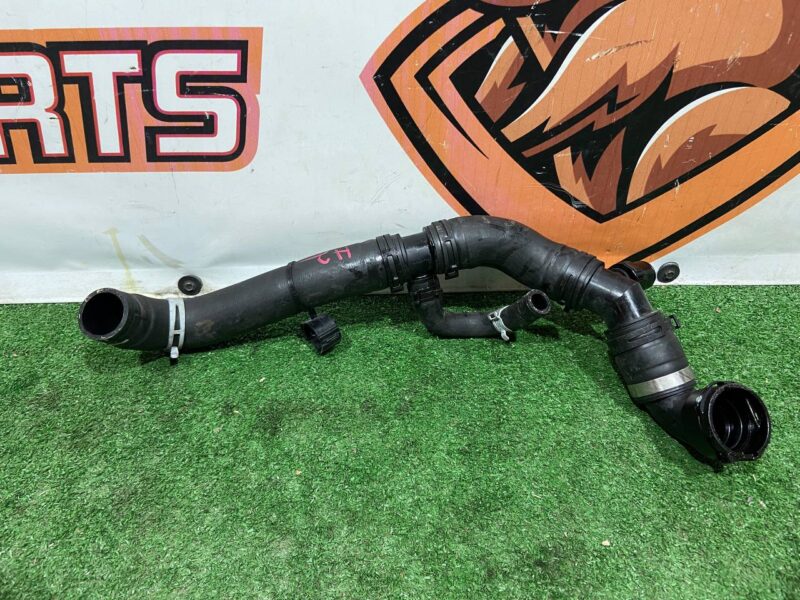 LR081663 Cooling pipe 3.0TD Range Rover Sport L494 (2014-2022) Used - Image 12