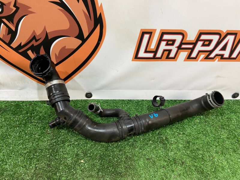 LR081663 Cooling pipe 3.0TD Range Rover Sport L494 (2014-2022) Used cost 40 € in stock 8 pcs.