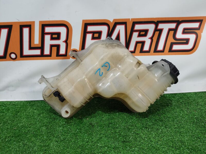 LR081667 Expansion tank 2.0IE 2.0D 3.0IE 3.0D Land Rover Discovery 5 Used - Image 12