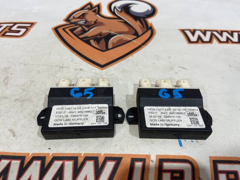 LR082100 Trunk Lock Control unit Right left LAND ROVER DISCOVERY 5 (L462) Used cost 48 € in stock 3 pcs.