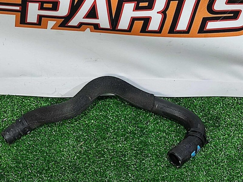 LR082239 Cooling pipe Range Rover Velar L560 (2018-) Used cost 24 € in stock 2 pcs.