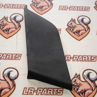 LR082556 Side trim console panel right Land Rover Discovery 5 L462 2017 used cost 4783 € in stock 2 pcs