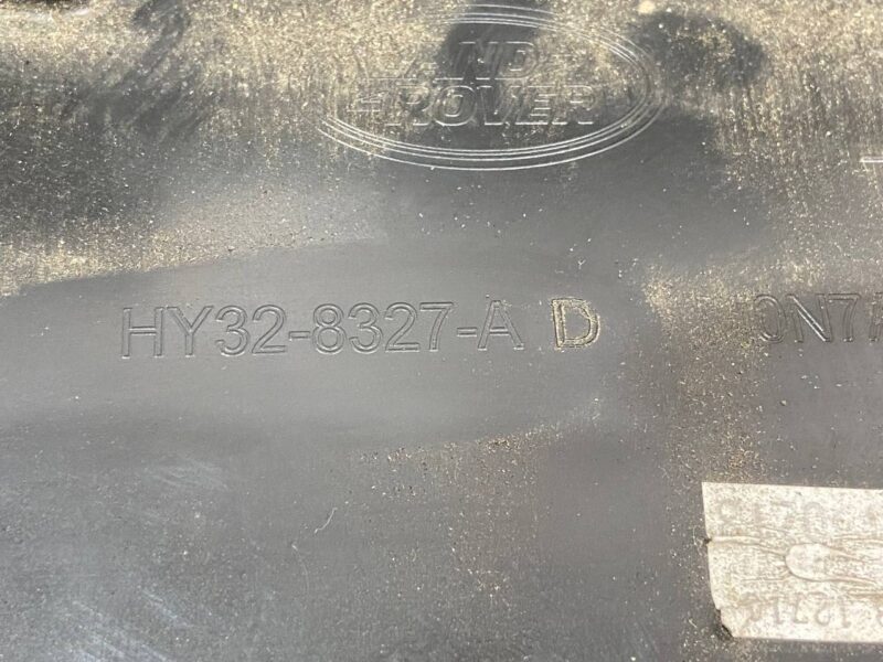 LR082886 Air deflector Land Rover Discovery 5 Used cost 60 € in stock 3 pcs.