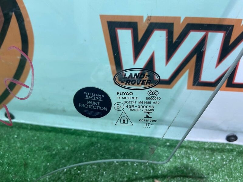 LR082923 Front left door glass Land Rover Discovery 5 L462 (2017-) USED cost 80 € in stock 7 pcs.
