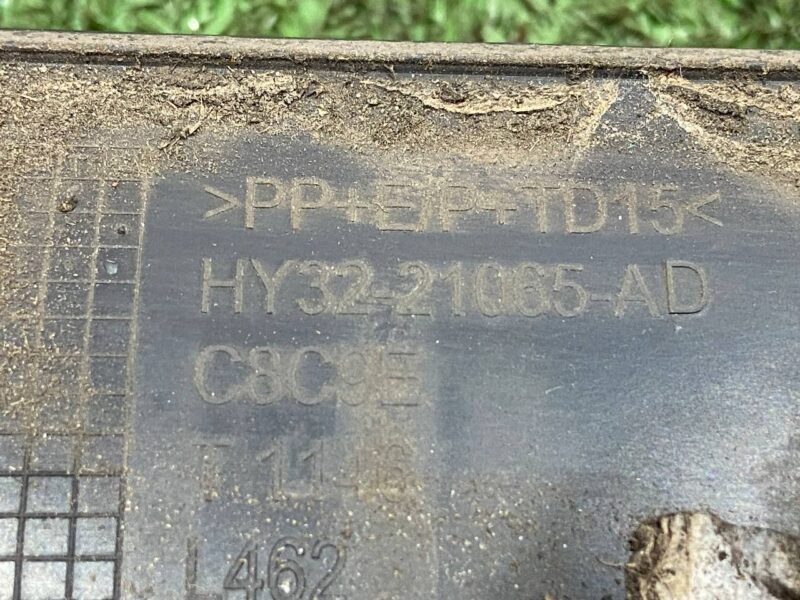LR082943 Front left door molding Land Rover Discovery 5 L462 (2017-) used cost 49 € in stock 2 pcs.