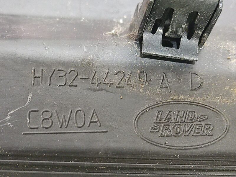 LR082949 Left tailgate trim panel Land Rover Discovery 5 used cost 22 € in stock 3 pcs.