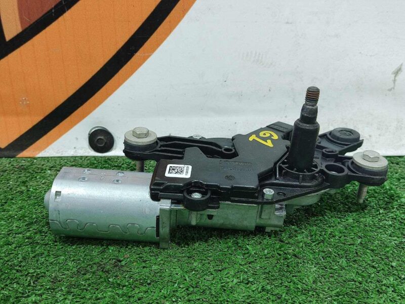 LR083128 Rear wiper motor Range Rover Velar L560 (2018-) Used - Image 12