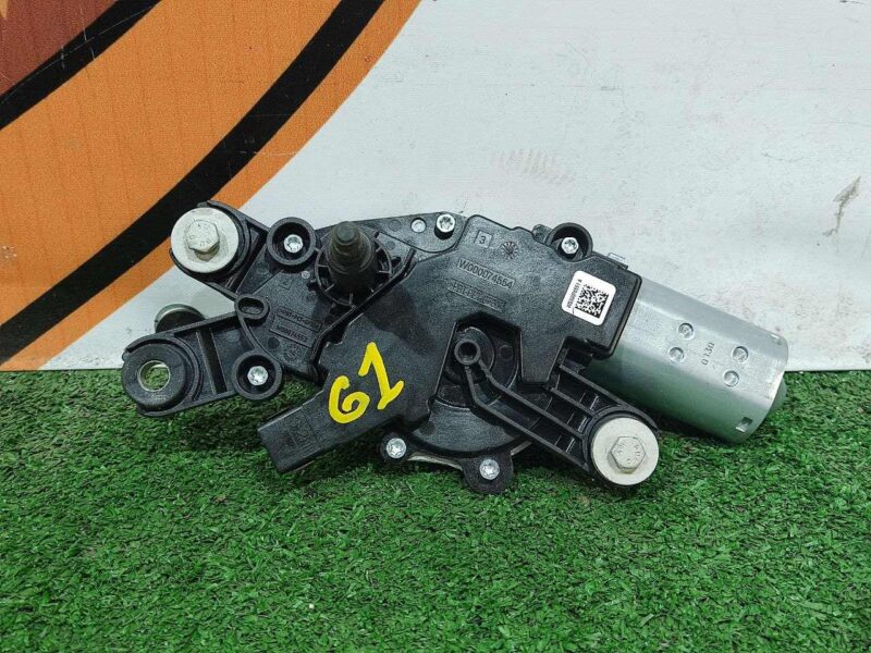 LR083128 Rear wiper motor Range Rover Velar L560 (2018-) Used - Image 14