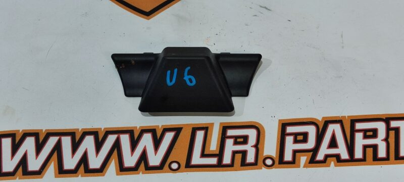 LR083221 Spoiler plug LAND ROVER DISCOVERY 5 (L462) Used cost 10,56 € in stock 1 pcs.