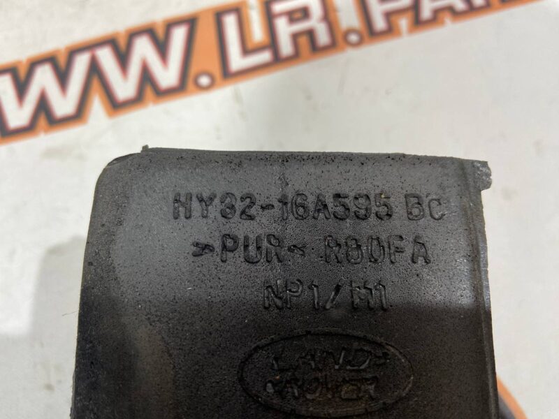 LR083280 Engine compartment insulator Land Rover Discovery 5 L462 (2017-) used cost 20 € in stock 1 pcs.