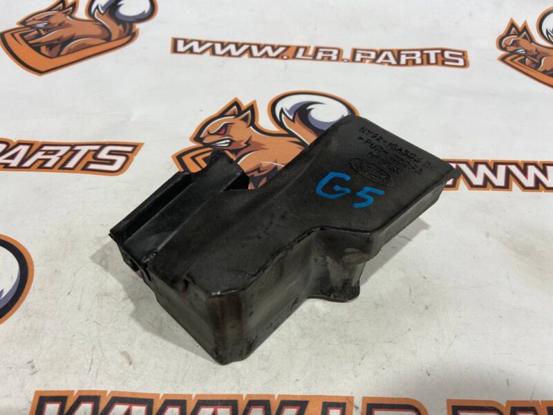 LR083280 Engine compartment insulator Land Rover Discovery 5 L462 (2017-) used cost 20 € in stock 1 pcs.